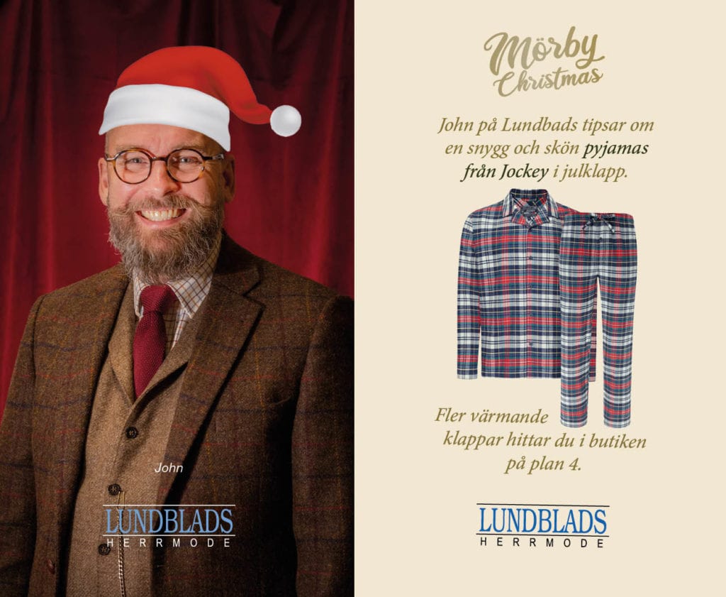 John på Lundbads tipsar om en snygg och skön pyjamas från Jockey. Vill du ha hjälp med rimmet? Då kommer ett här: Varm och klädd om natten, kan du smyga omkring likt katten, på väg mot köket för en macka, kan du nu tomten tacka.